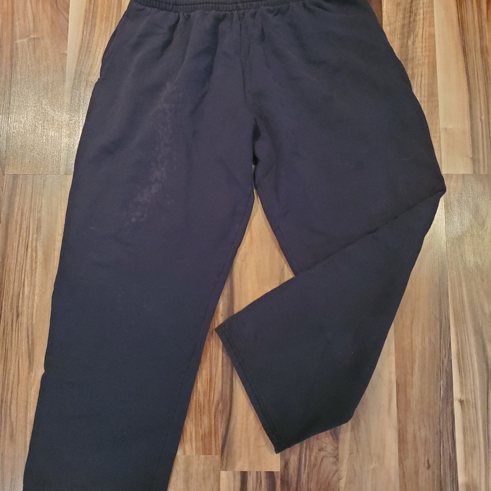 Men's sweats size L